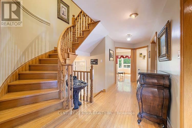 












3372 BOBWHITE MEWS

,
Mississauga (Lisgar),




Ontario
L5N6E7

