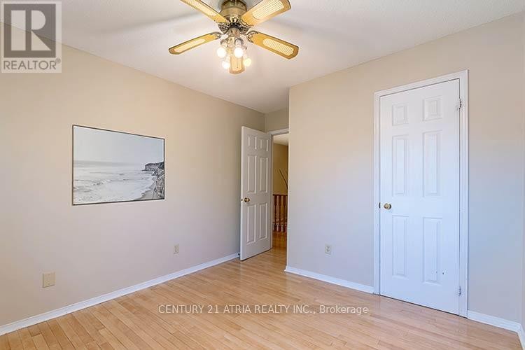 












3372 BOBWHITE MEWS

,
Mississauga (Lisgar),




Ontario
L5N6E7


