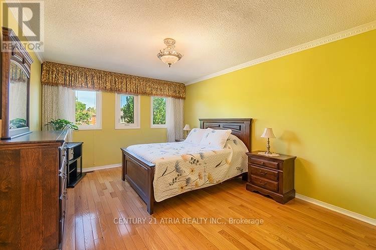 












3372 BOBWHITE MEWS

,
Mississauga (Lisgar),




Ontario
L5N6E7

