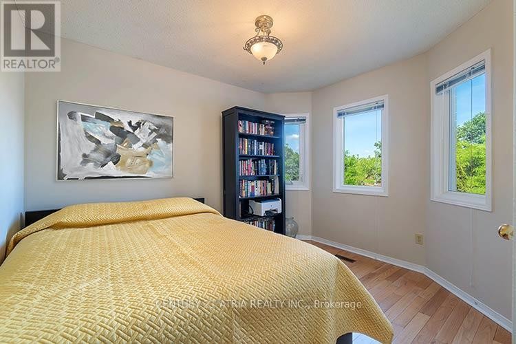 












3372 BOBWHITE MEWS

,
Mississauga (Lisgar),




Ontario
L5N6E7

