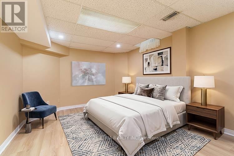 












3372 BOBWHITE MEWS

,
Mississauga (Lisgar),




Ontario
L5N6E7

