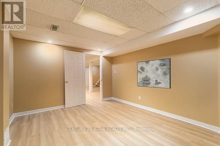 












3372 BOBWHITE MEWS

,
Mississauga (Lisgar),




Ontario
L5N6E7

