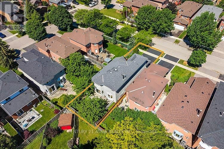 












3372 BOBWHITE MEWS

,
Mississauga (Lisgar),




Ontario
L5N6E7

