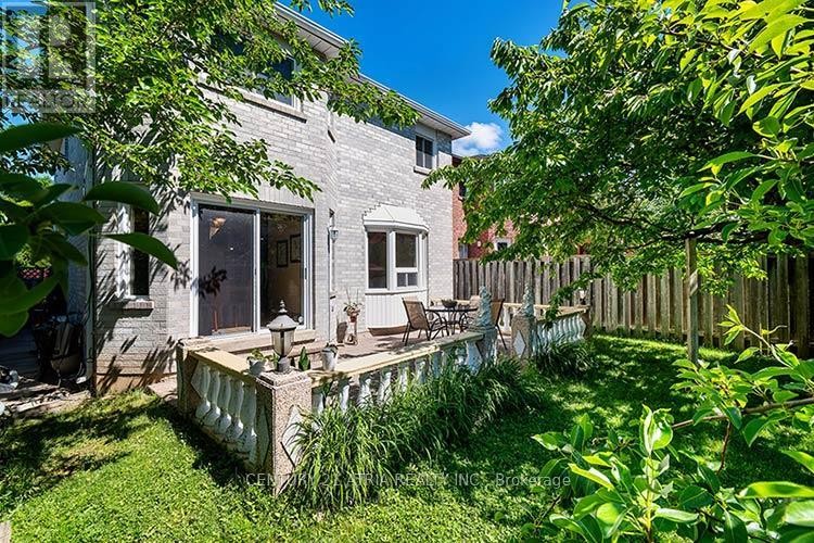 












3372 BOBWHITE MEWS

,
Mississauga (Lisgar),




Ontario
L5N6E7

