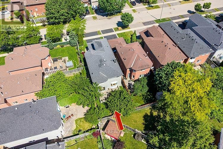 












3372 BOBWHITE MEWS

,
Mississauga (Lisgar),




Ontario
L5N6E7


