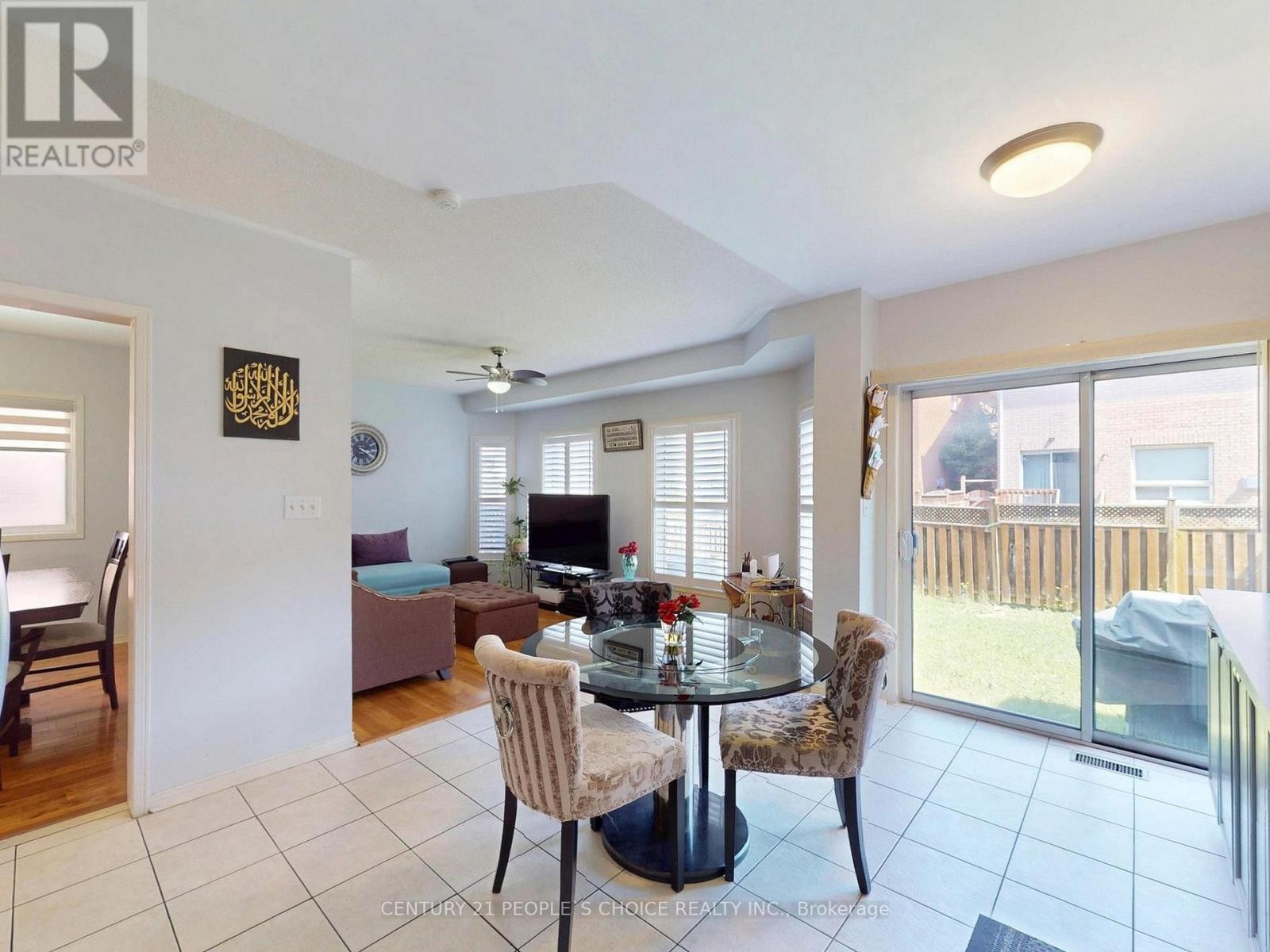 












1082 GALESWAY BOULEVARD

,
Mississauga (East Credit),




Ontario
L5V2T6

