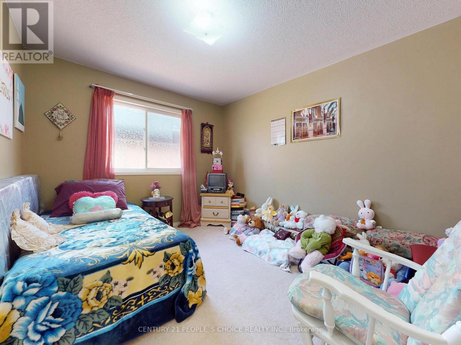 












1082 GALESWAY BOULEVARD

,
Mississauga (East Credit),




Ontario
L5V2T6

