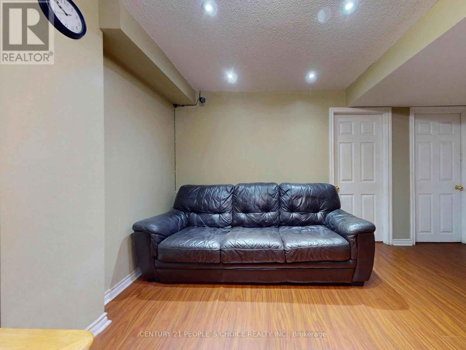 












1082 GALESWAY BOULEVARD

,
Mississauga (East Credit),




Ontario
L5V2T6

