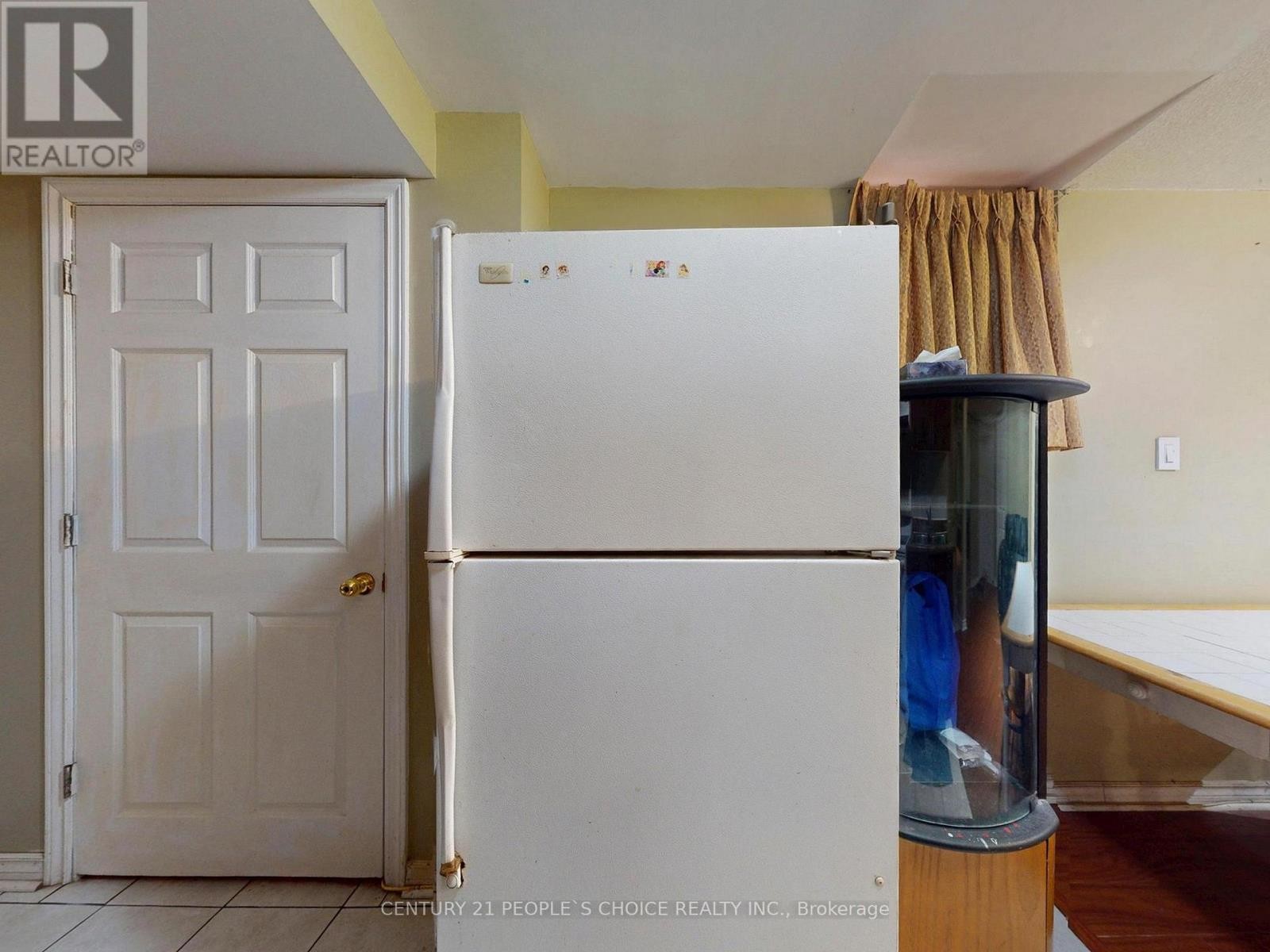 












1082 GALESWAY BOULEVARD

,
Mississauga (East Credit),




Ontario
L5V2T6

