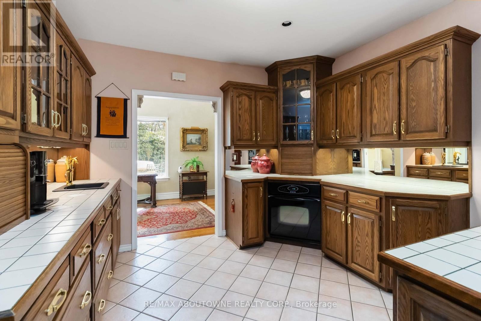 












150 CAIRNCROFT ROAD

,
Oakville (MO Morrison),




Ontario
L6J4L9

