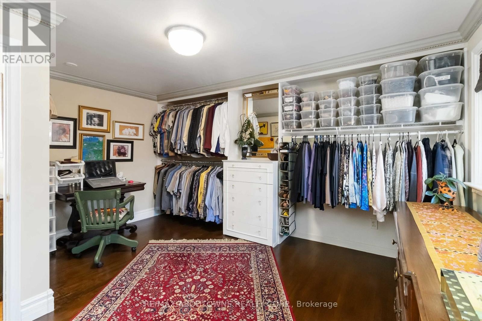 












150 CAIRNCROFT ROAD

,
Oakville (MO Morrison),




Ontario
L6J4L9

