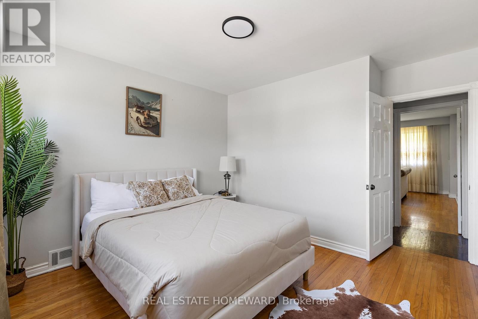 












85 LETCHWORTH CRESCENT

,
Toronto (Downsview-Roding-CFB),




Ontario
M3M1Z1

