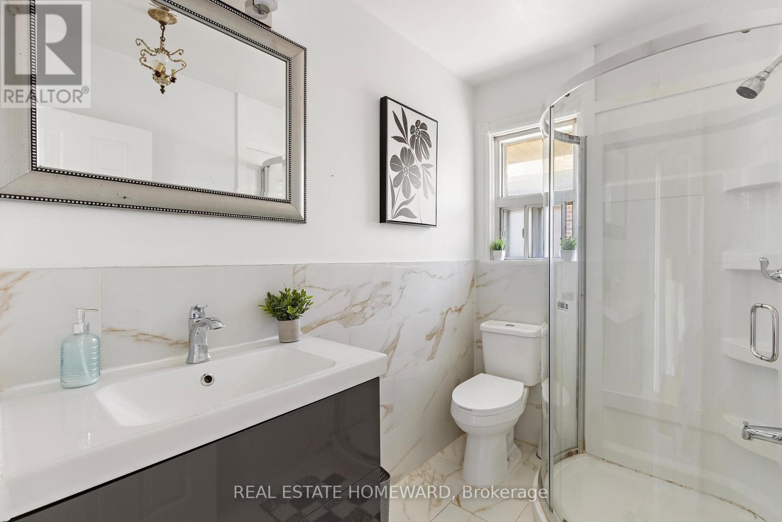 












85 LETCHWORTH CRESCENT

,
Toronto (Downsview-Roding-CFB),




Ontario
M3M1Z1

