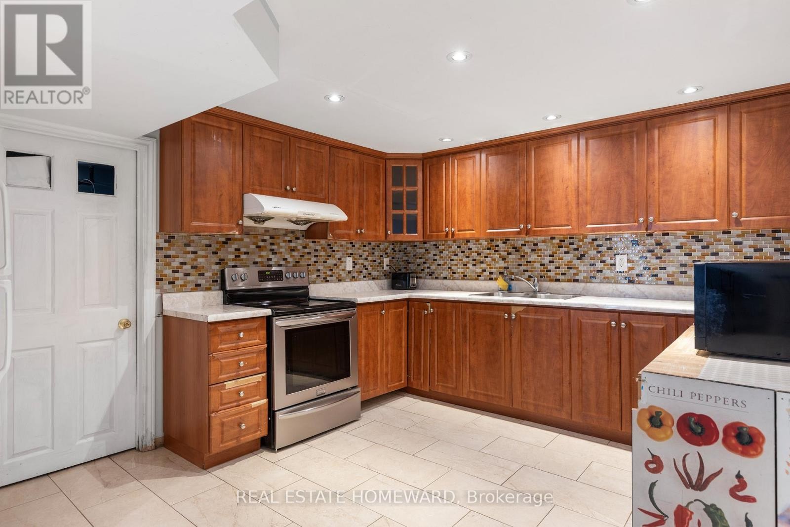 












85 LETCHWORTH CRESCENT

,
Toronto (Downsview-Roding-CFB),




Ontario
M3M1Z1

