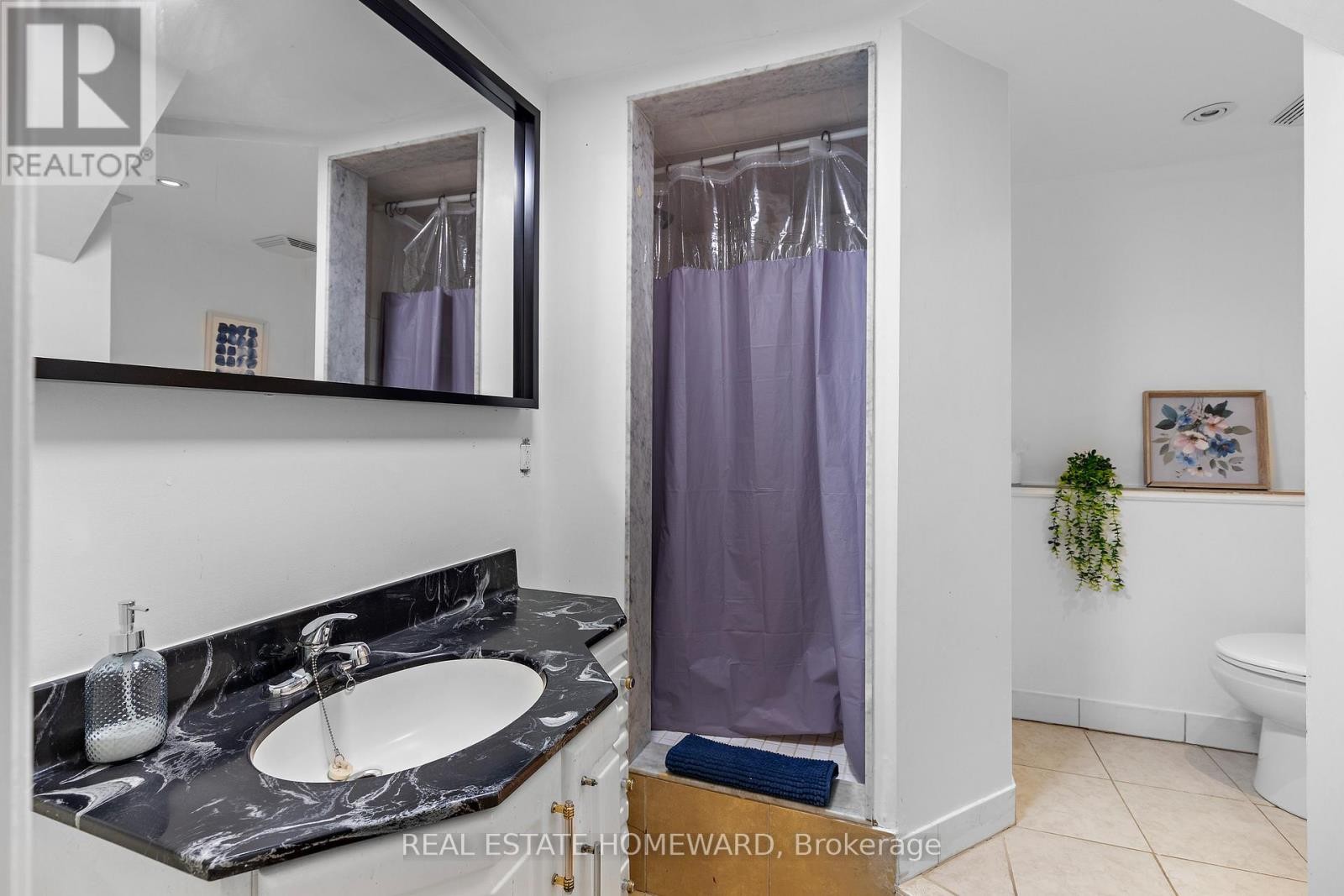 












85 LETCHWORTH CRESCENT

,
Toronto (Downsview-Roding-CFB),




Ontario
M3M1Z1

