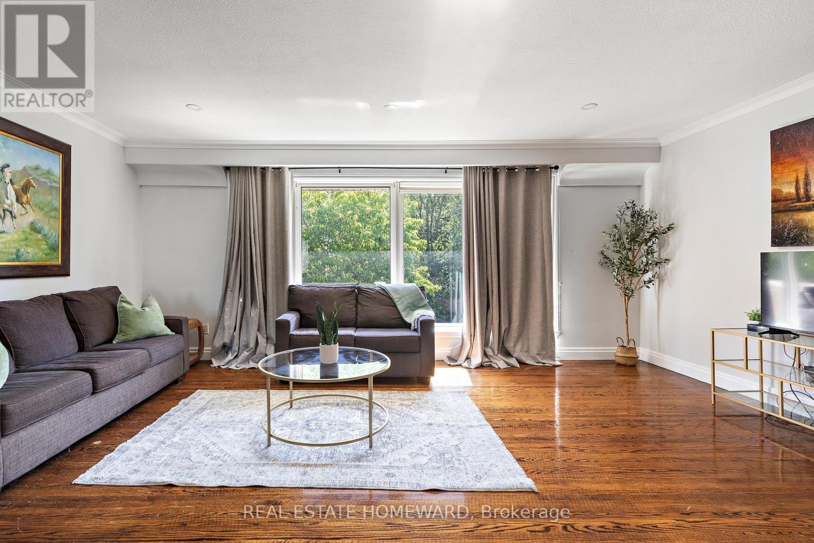 












85 LETCHWORTH CRESCENT

,
Toronto (Downsview-Roding-CFB),




Ontario
M3M1Z1

