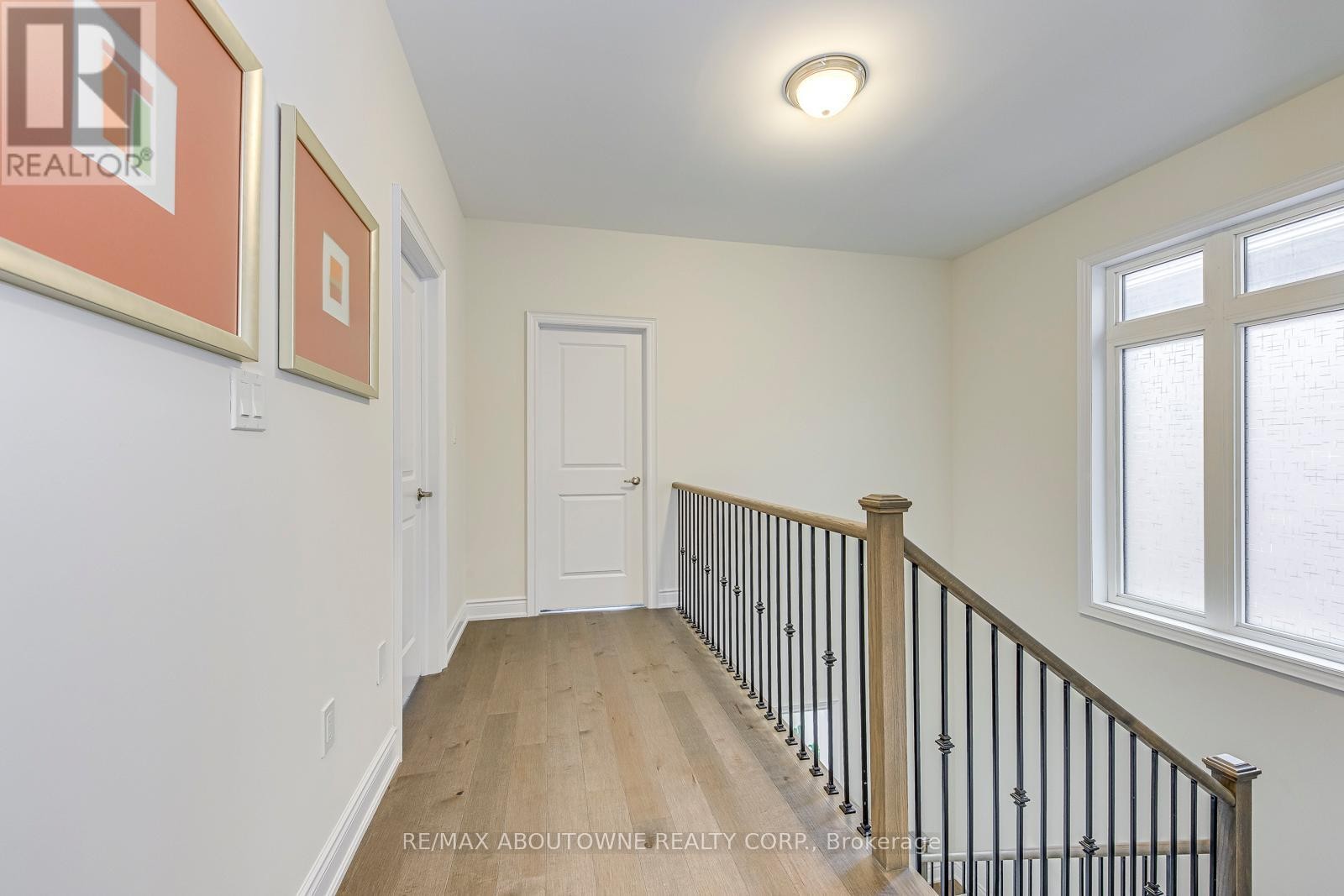 












2432 EDWARD LEAVER TRAIL

,
Oakville (GA Glen Abbey),




Ontario
L6M5M2

