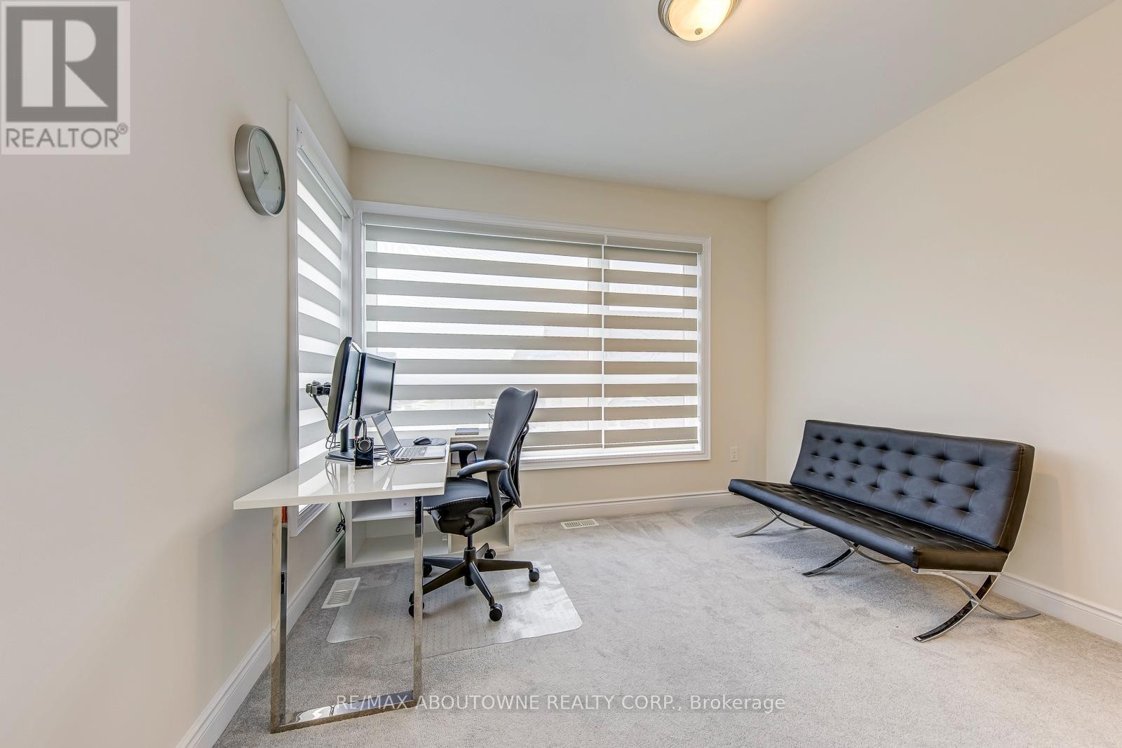 












2432 EDWARD LEAVER TRAIL

,
Oakville (GA Glen Abbey),




Ontario
L6M5M2

