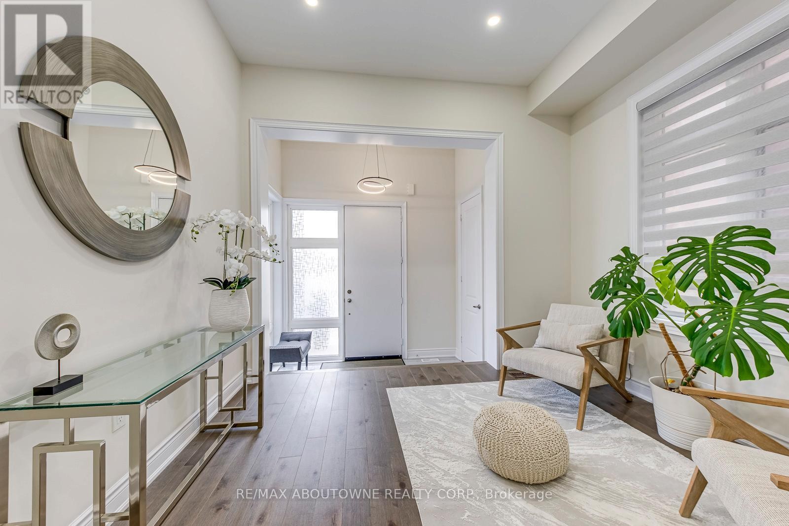 












2432 EDWARD LEAVER TRAIL

,
Oakville (GA Glen Abbey),




Ontario
L6M5M2

