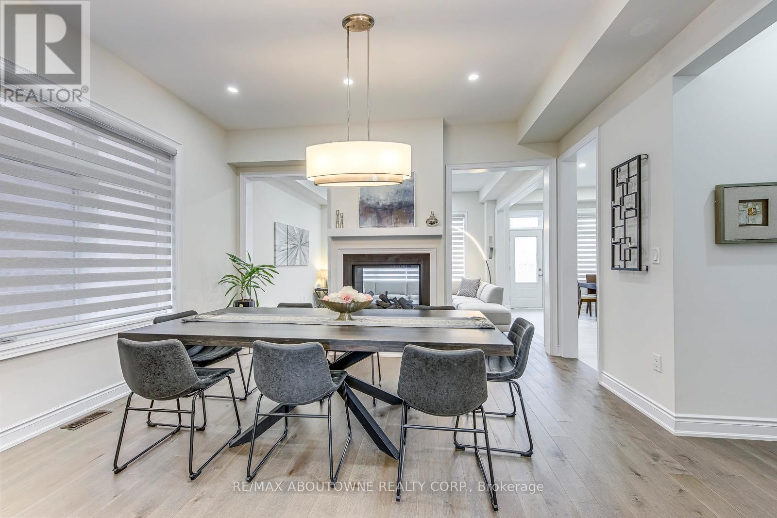 












2432 EDWARD LEAVER TRAIL

,
Oakville (GA Glen Abbey),




Ontario
L6M5M2

