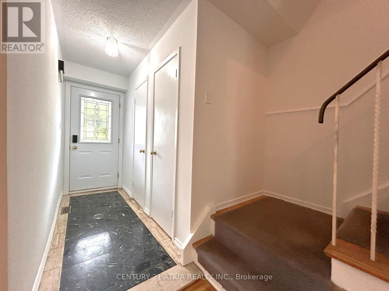 












3441 OAKGLADE CRESCENT

,
Mississauga (Erindale),




Ontario
L5C1X4

