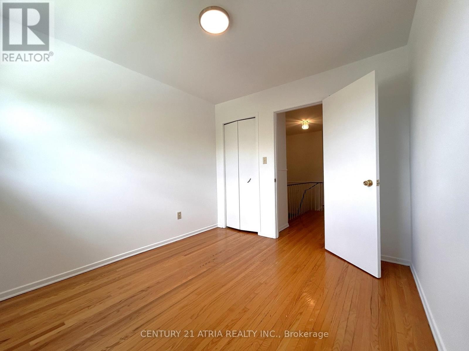 












3441 OAKGLADE CRESCENT

,
Mississauga (Erindale),




Ontario
L5C1X4

