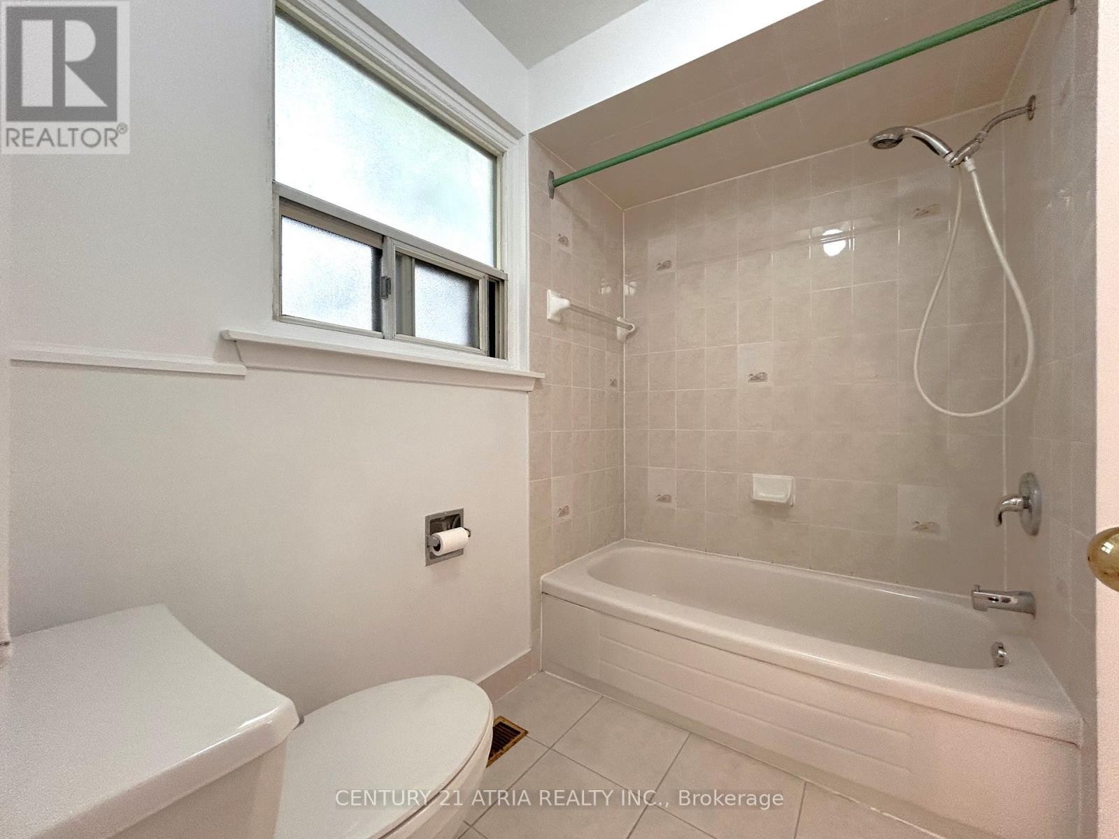 












3441 OAKGLADE CRESCENT

,
Mississauga (Erindale),




Ontario
L5C1X4

