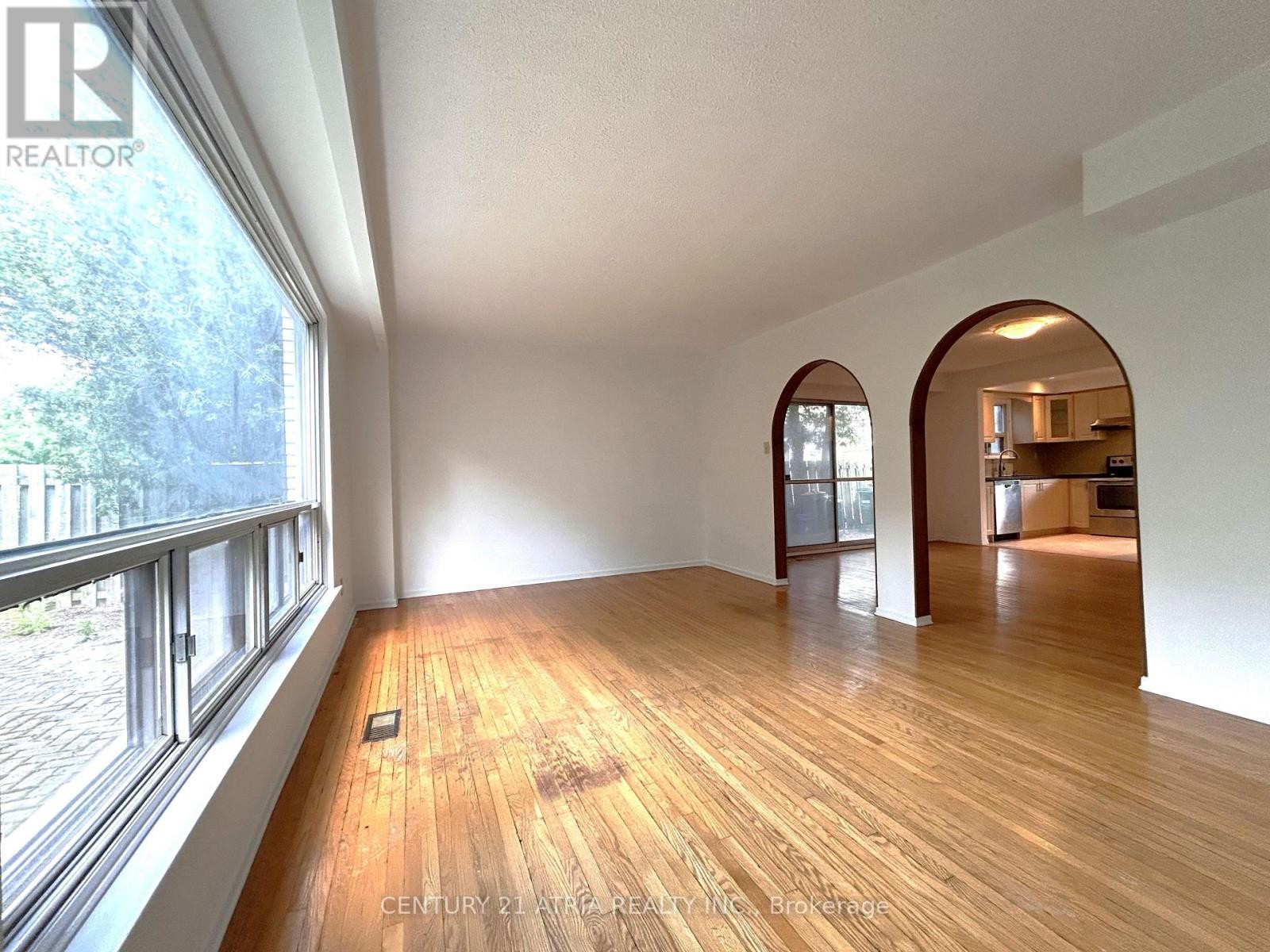 












3441 OAKGLADE CRESCENT

,
Mississauga (Erindale),




Ontario
L5C1X4

