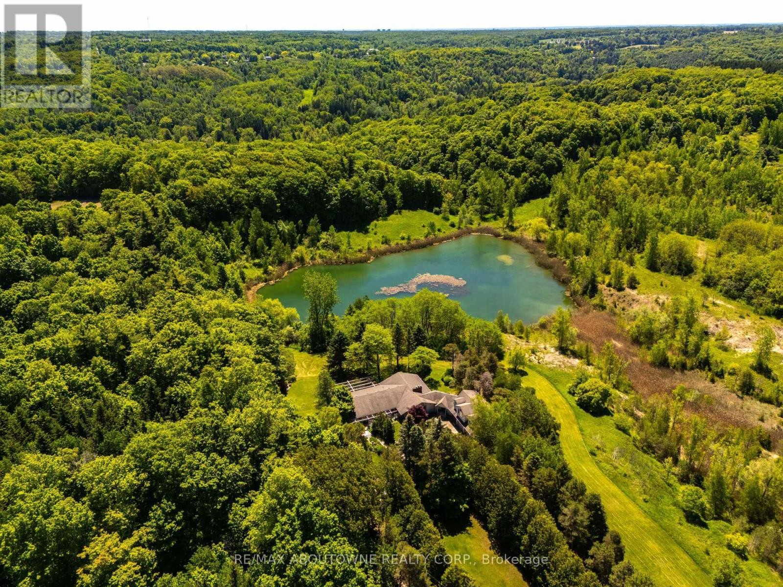 












2360 8 SIDE ROAD

,
Burlington,




Ontario
L7P0M7

