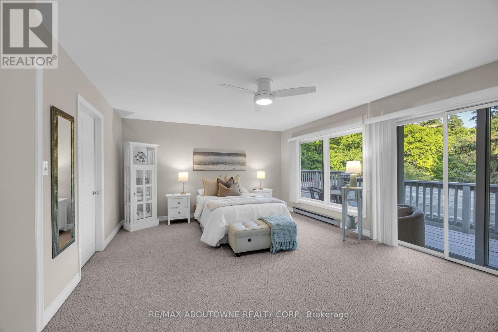 












2360 8 SIDE ROAD

,
Burlington,




Ontario
L7P0M7

