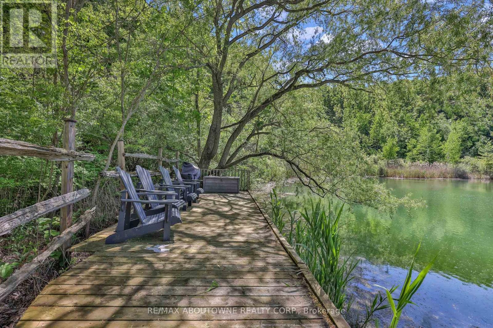












2360 8 SIDE ROAD

,
Burlington,




Ontario
L7P0M7


