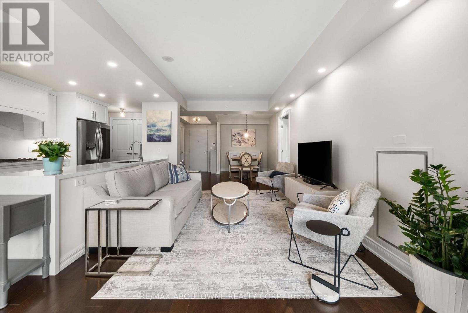 












205 - 3500 LAKESHORE ROAD W

,
Oakville (BR Bronte),




Ontario
L6L0B4


