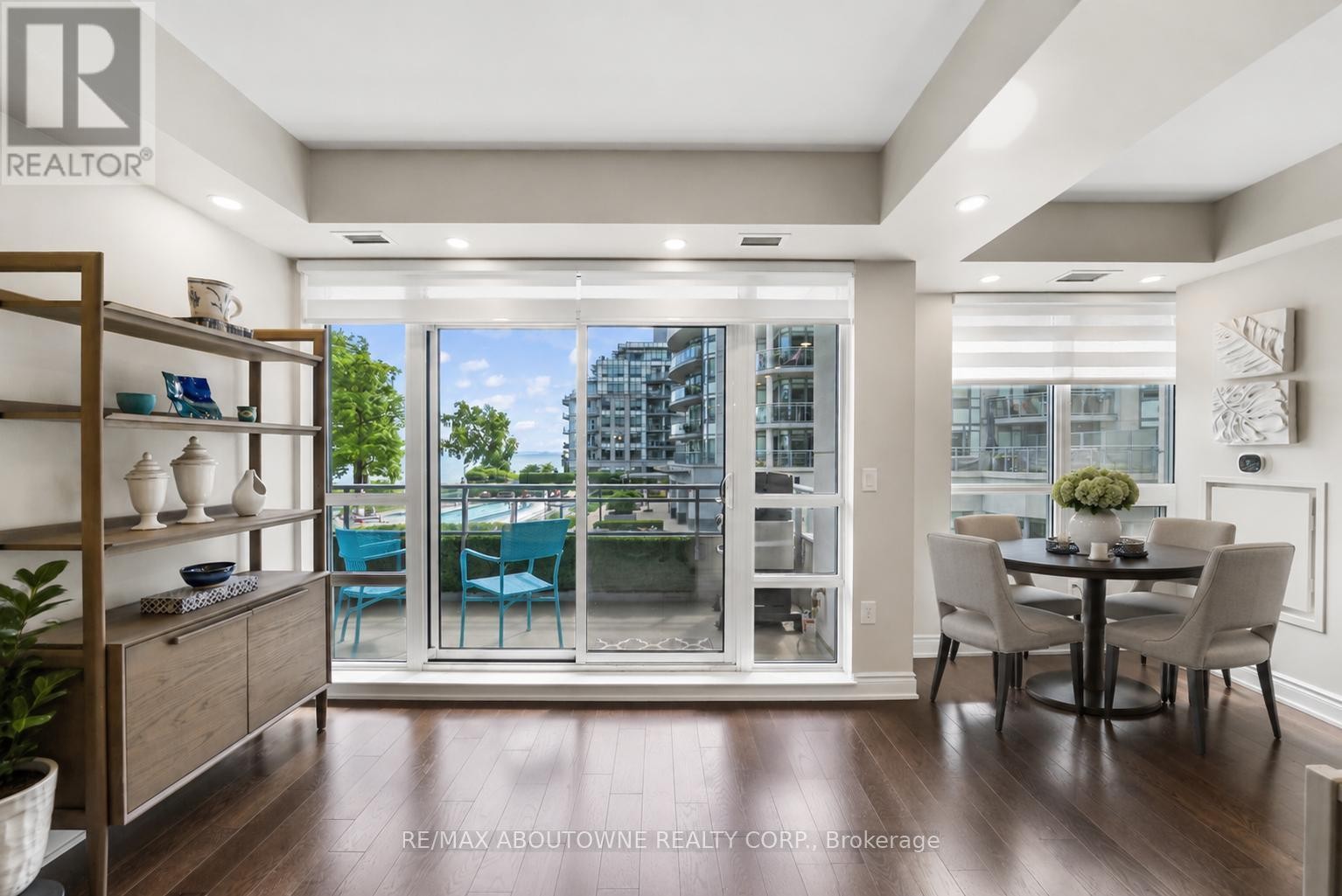 












205 - 3500 LAKESHORE ROAD W

,
Oakville (BR Bronte),




Ontario
L6L0B4

