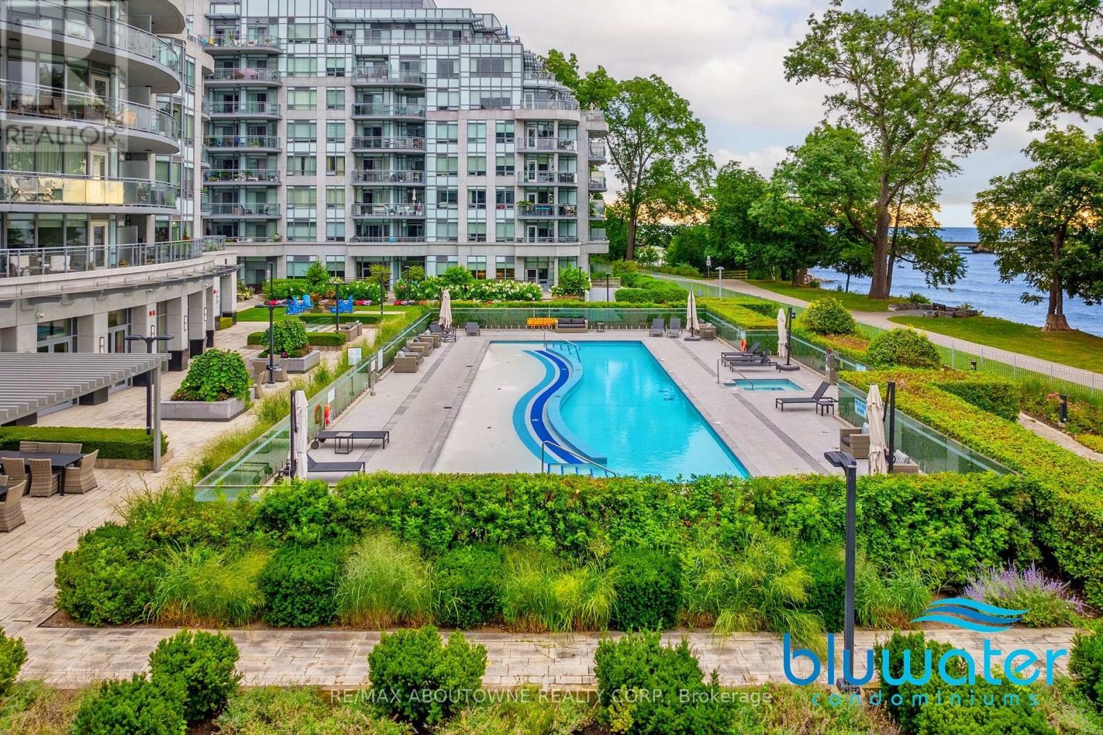 












205 - 3500 LAKESHORE ROAD W

,
Oakville (BR Bronte),




Ontario
L6L0B4

