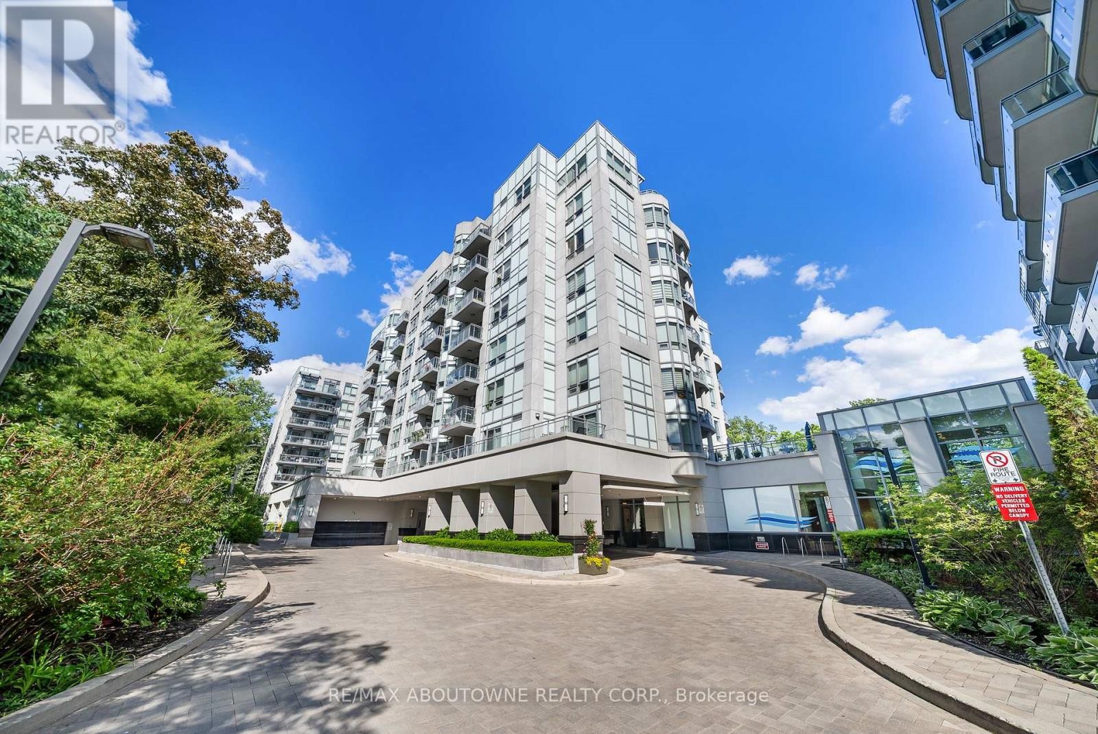 












205 - 3500 LAKESHORE ROAD W

,
Oakville (BR Bronte),




Ontario
L6L0B4


