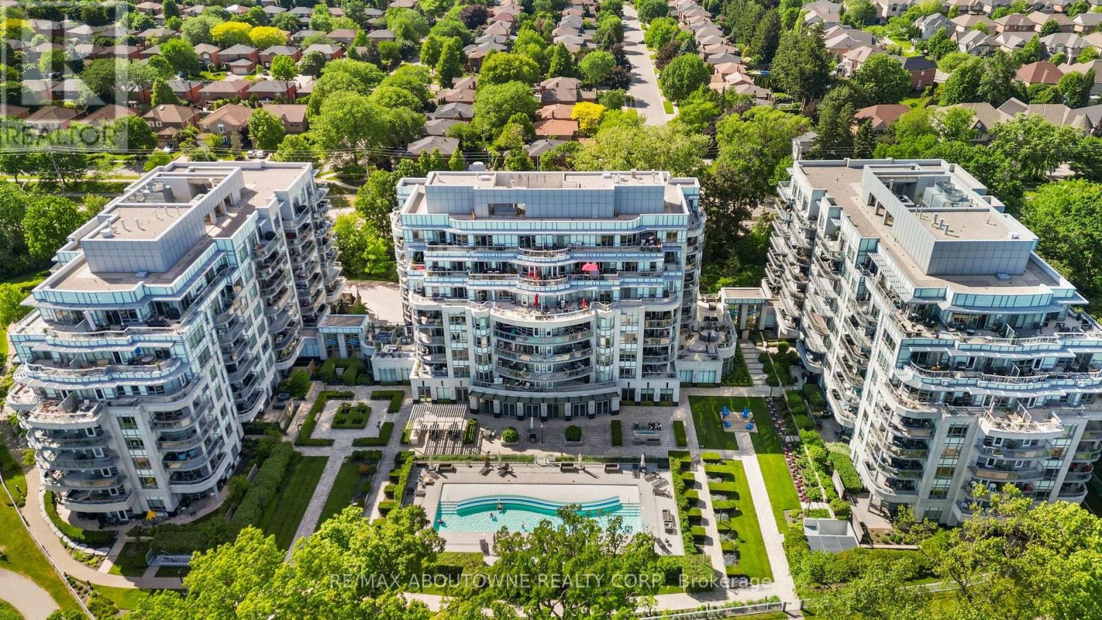 












205 - 3500 LAKESHORE ROAD W

,
Oakville (BR Bronte),




Ontario
L6L0B4

