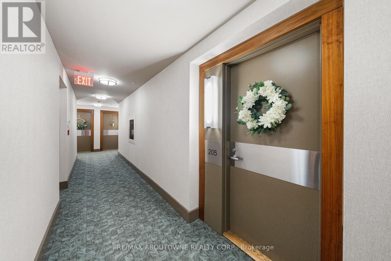 












205 - 3500 LAKESHORE ROAD W

,
Oakville (BR Bronte),




Ontario
L6L0B4

