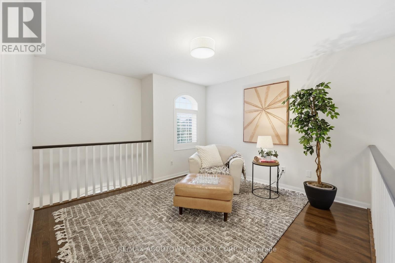 












2202 BROOKHAVEN CRESCENT

,
Oakville (WM Westmount),




Ontario
L6M5B8

