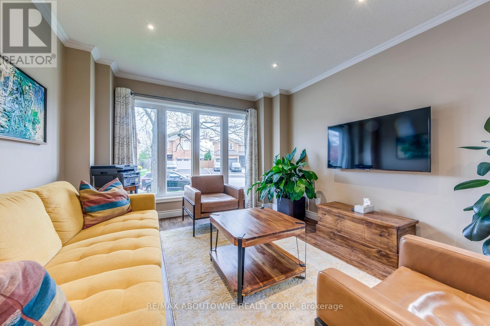 












1209 OLD OAK DRIVE

,
Oakville (WT West Oak Trails),




Ontario
L6M3K6

