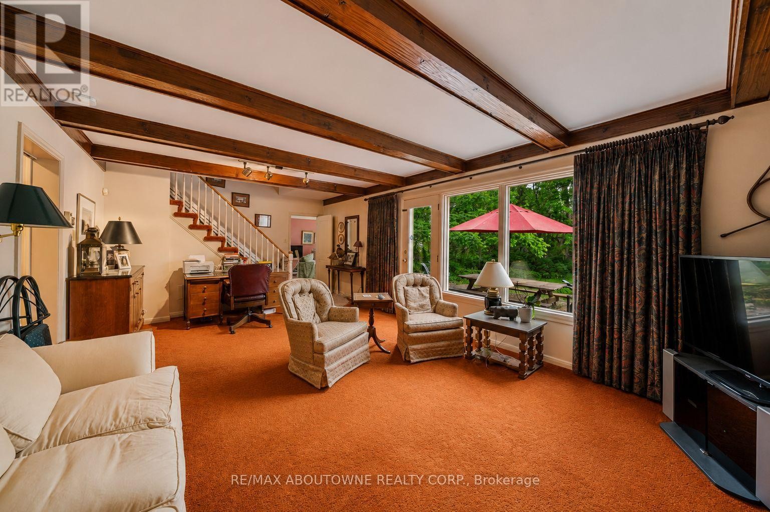 












142 ABBEY COURT

,
Oakville (MO Morrison),




Ontario
L6J4L1

