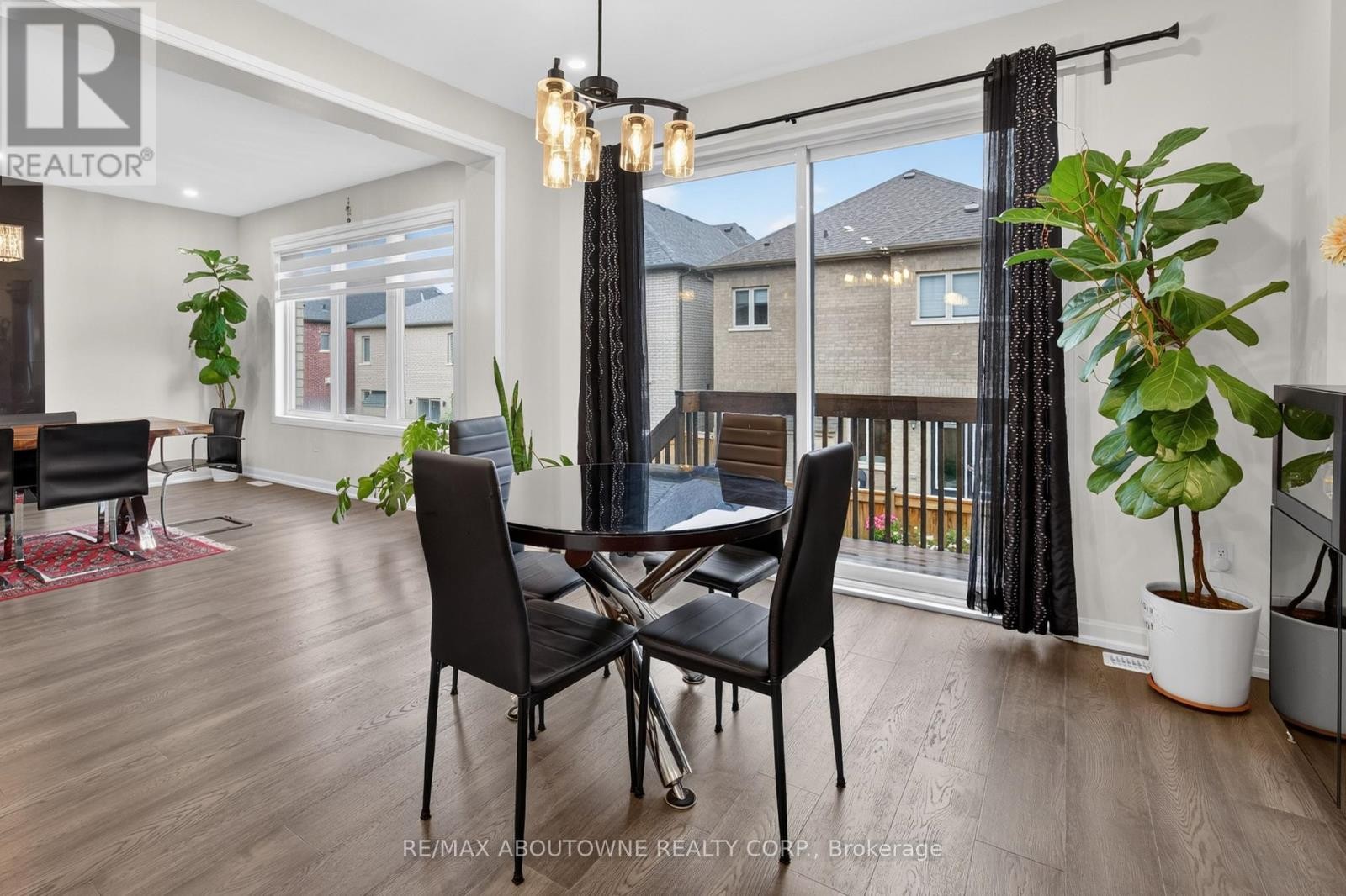 












3364 VERNON POWELL DRIVE

,
Oakville (GO Glenorchy),




Ontario
L6H0Y3

