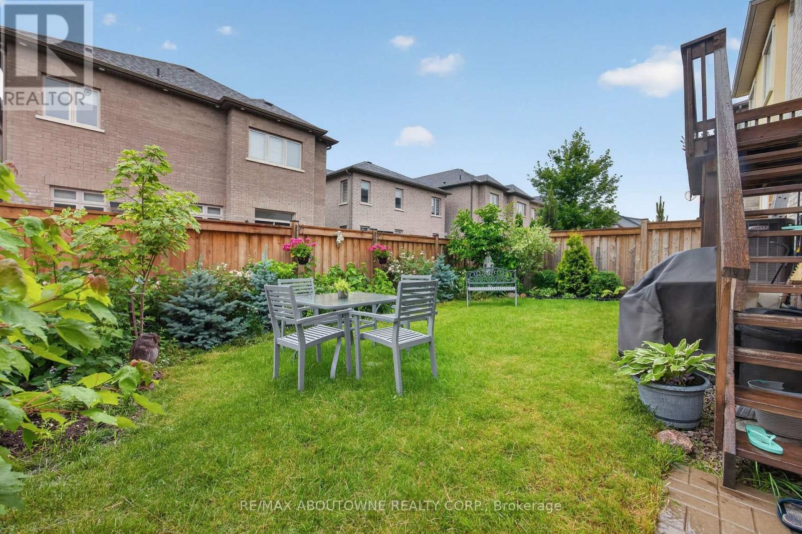 












3364 VERNON POWELL DRIVE

,
Oakville (GO Glenorchy),




Ontario
L6H0Y3

