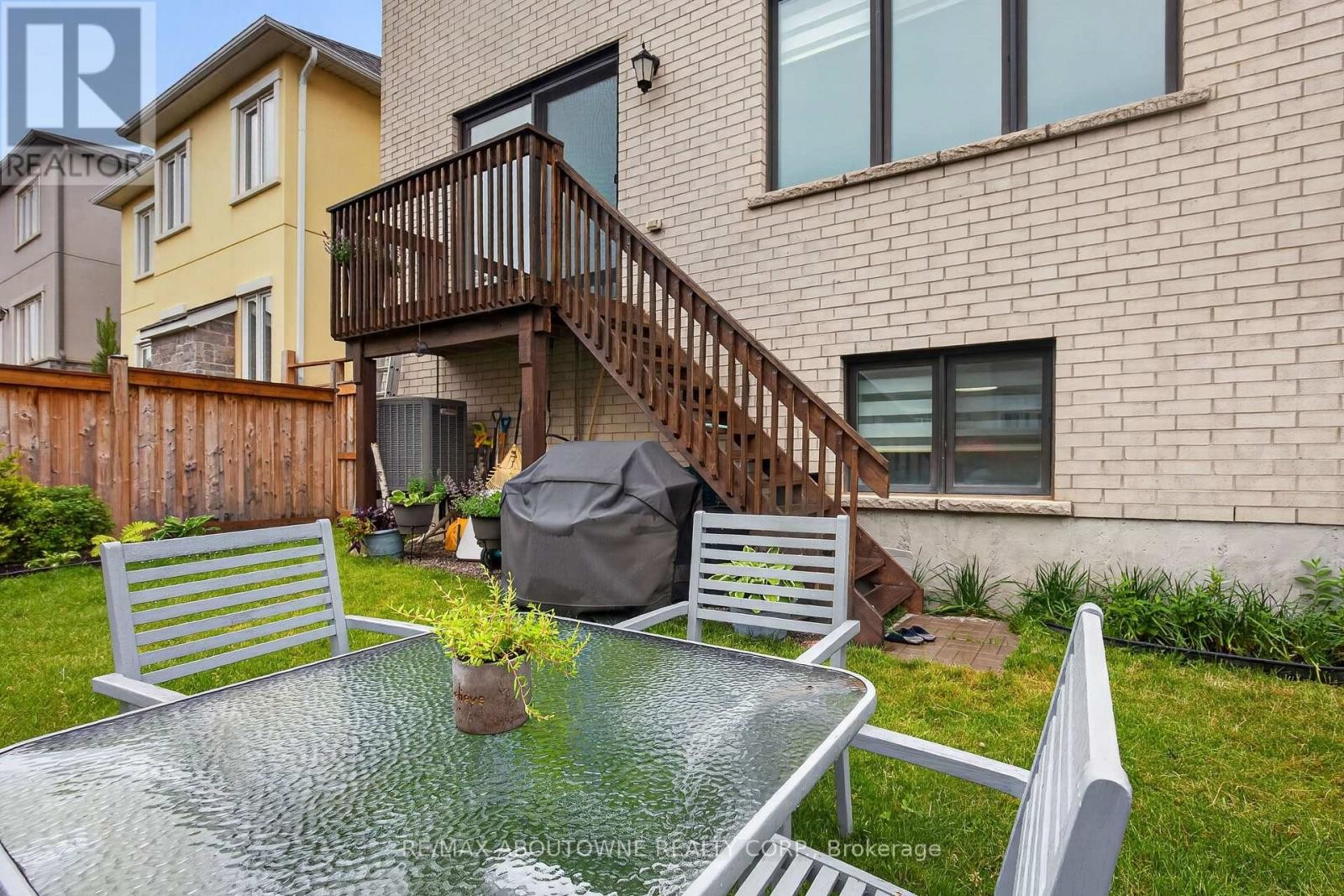 












3364 VERNON POWELL DRIVE

,
Oakville (GO Glenorchy),




Ontario
L6H0Y3

