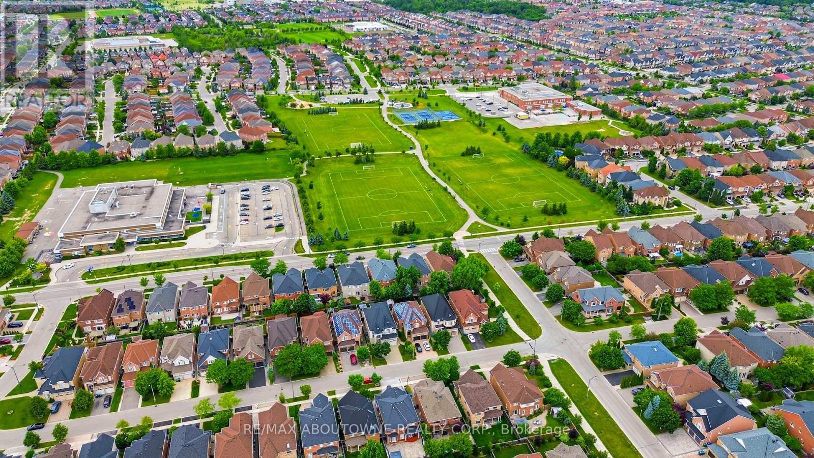 












3408 HIDEAWAY PLACE

,
Mississauga (Churchill Meadows),




Ontario
L5M0A7


