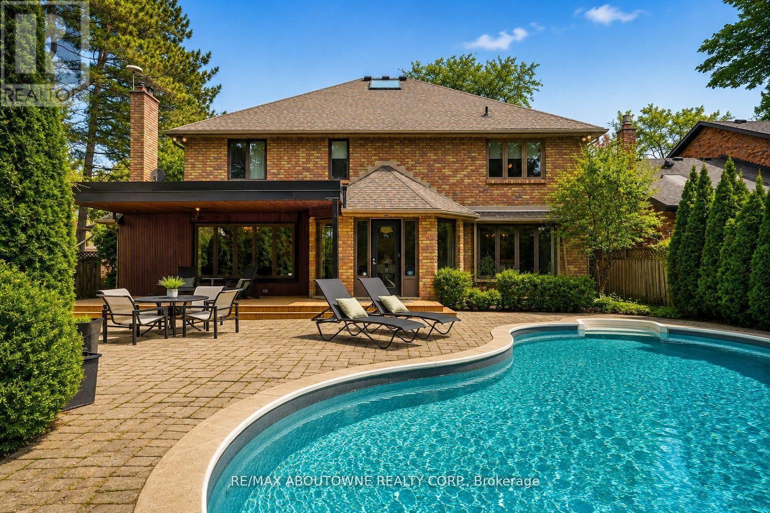 












356 SHOREACRES ROAD

,
Burlington (Shoreacres),




Ontario
L7L2H5

