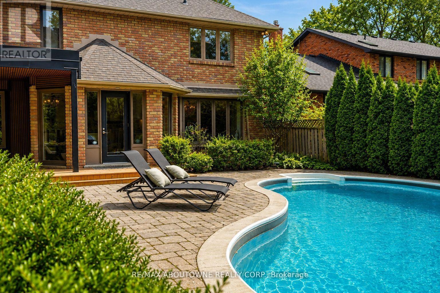 












356 SHOREACRES ROAD

,
Burlington (Shoreacres),




Ontario
L7L2H5


