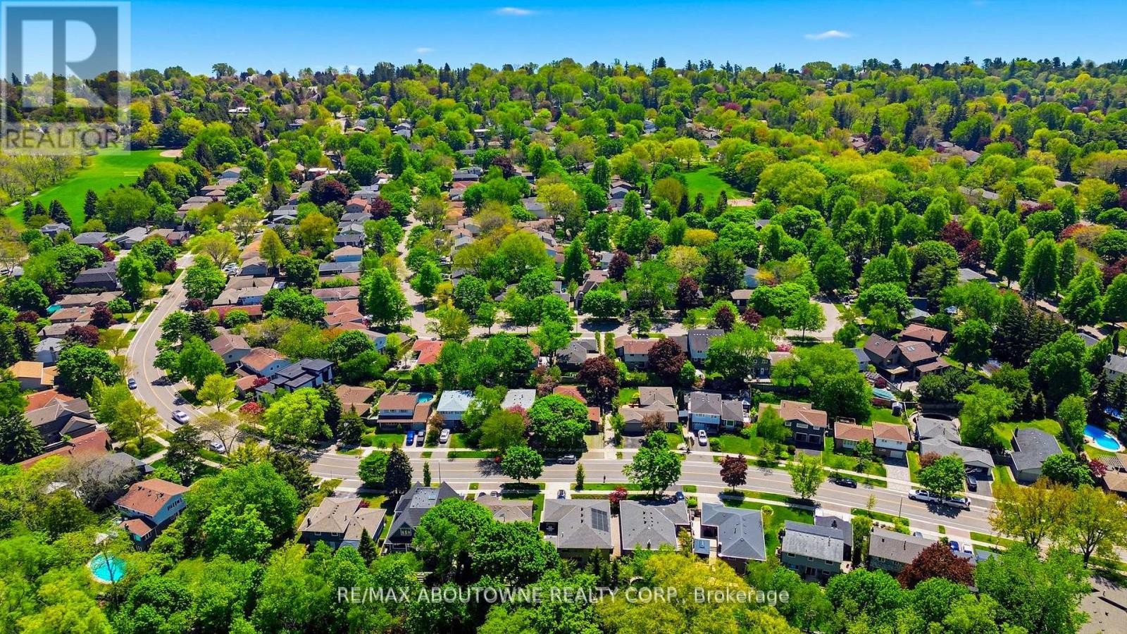 












2306 DEVON ROAD

,
Oakville (FD Ford),




Ontario
L6J5R4

