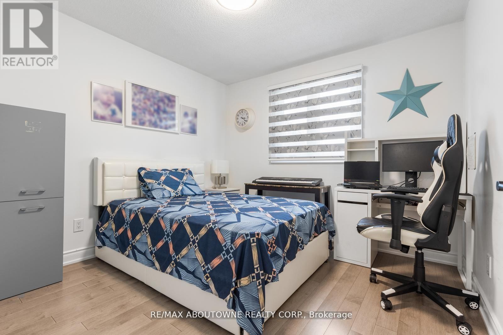 












1118 AVONDALE DRIVE

,
Oakville (WC Wedgewood Creek),




Ontario
L6H5L4

