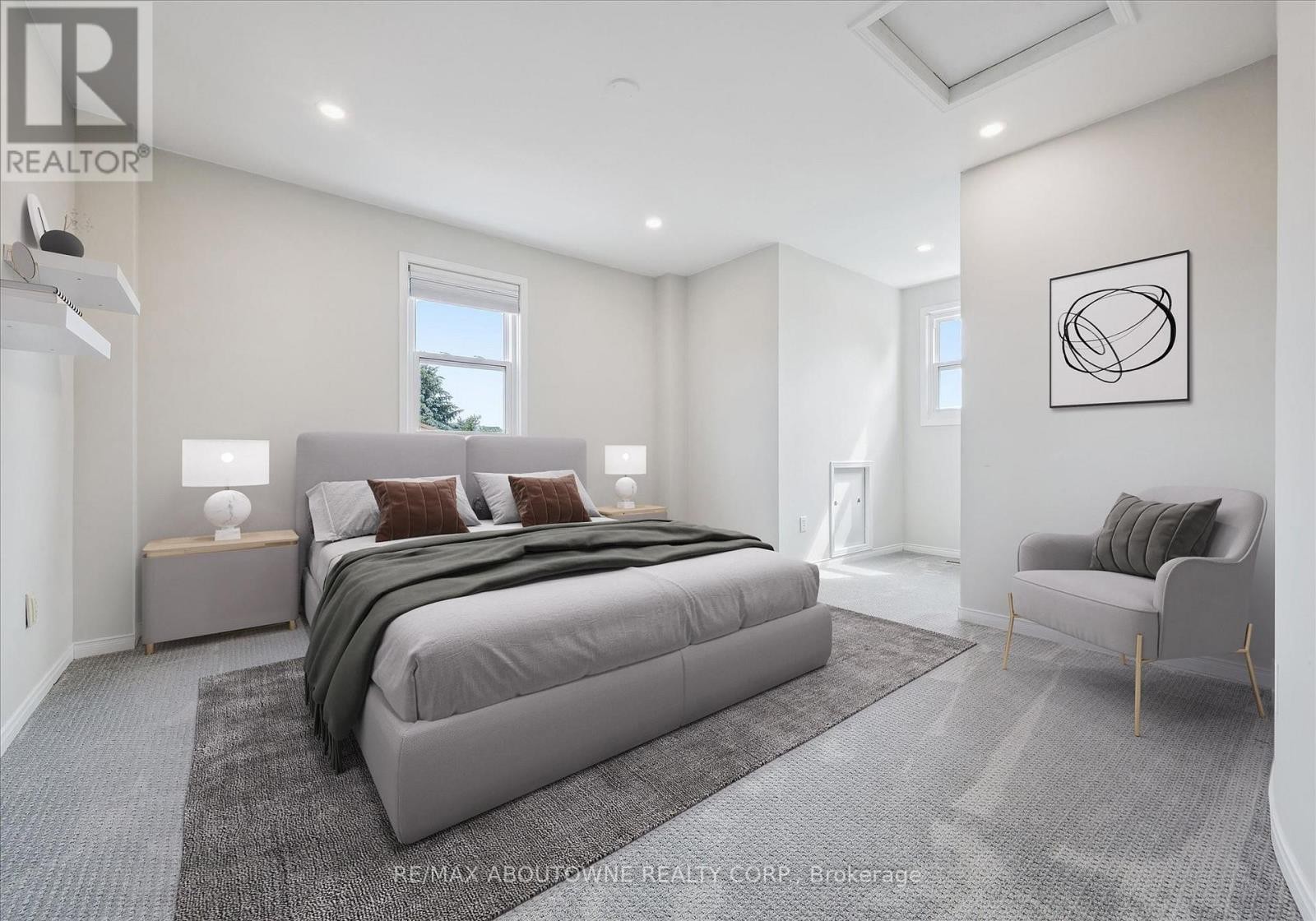 












2456 SIXTH LINE

,
Oakville (RO River Oaks),




Ontario
L6H5Z8

