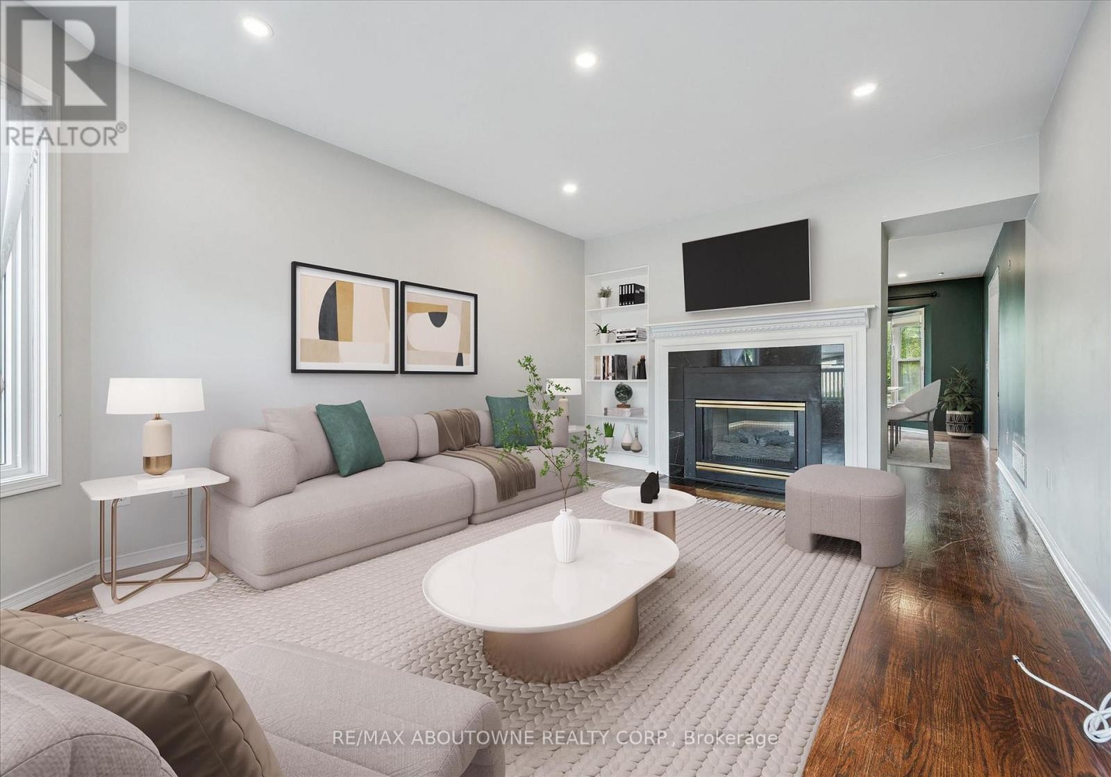 












2456 SIXTH LINE

,
Oakville (RO River Oaks),




Ontario
L6H5Z8

